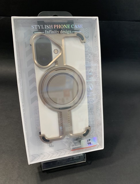 TITANIUM Escort Кейс за iPhone 16